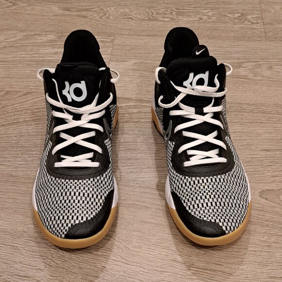 KD Nike Basketball Running Shoes - Picture 2 of 4